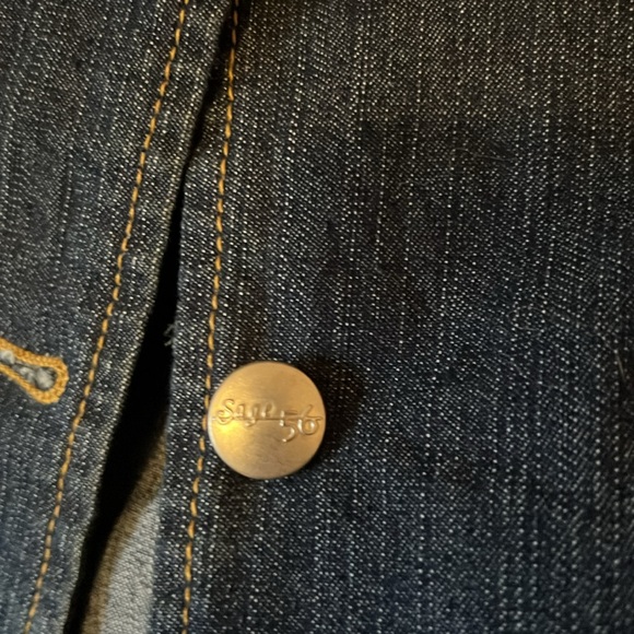 Jean Floral Embroidered Blazer - Picture 4 of 7